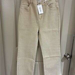 Zenana Outfitters Beige Cropped Jeans